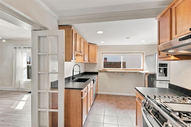 1671 S Grant Street, Denver, CO 80210