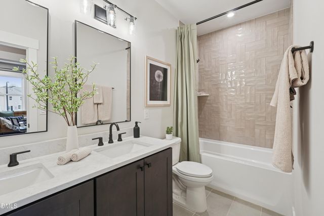 213 Oak Summit Place 213, Chapel Hill, NC 27516