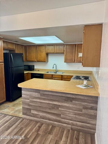 4810 W Manzanita Drive, Glendale, AZ 85302