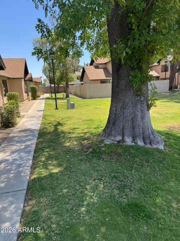 4810 W Manzanita Drive, Glendale, AZ 85302