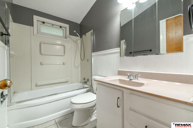 4118 Dunn Avenue, Lincoln, NE 68502