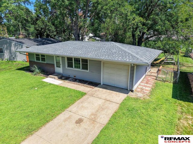 4118 Dunn Avenue, Lincoln, NE 68502