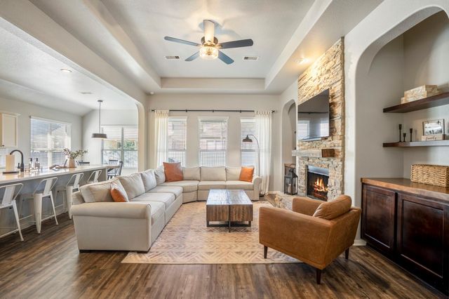 123 Clearmont Place, Montgomery, TX 77316