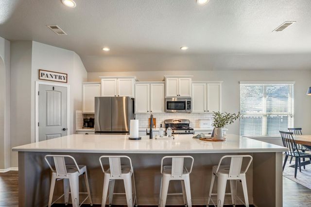 123 Clearmont Place, Montgomery, TX 77316