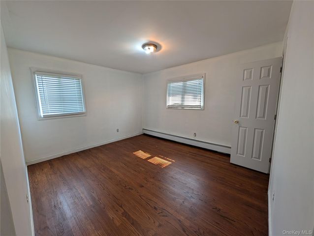 2683 S Saint Marks Avenue, Bellmore, NY 11710