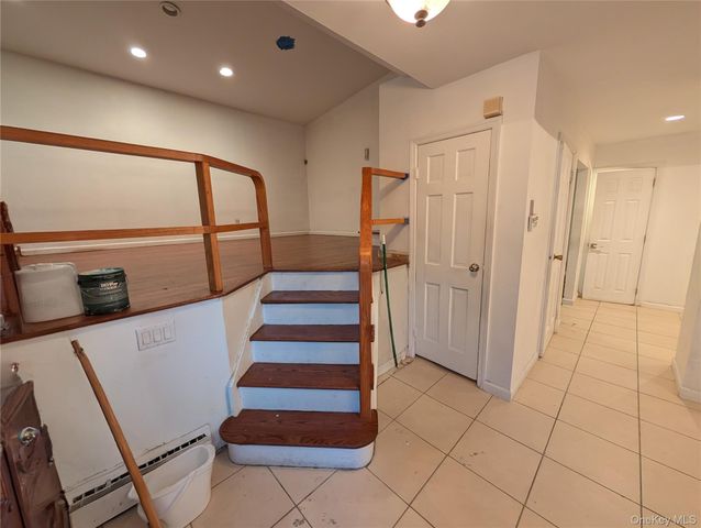 2683 S Saint Marks Avenue, Bellmore, NY 11710