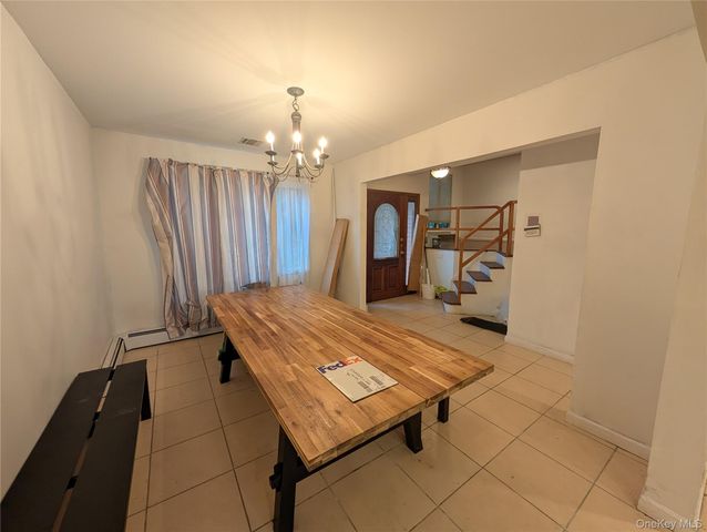 2683 S Saint Marks Avenue, Bellmore, NY 11710