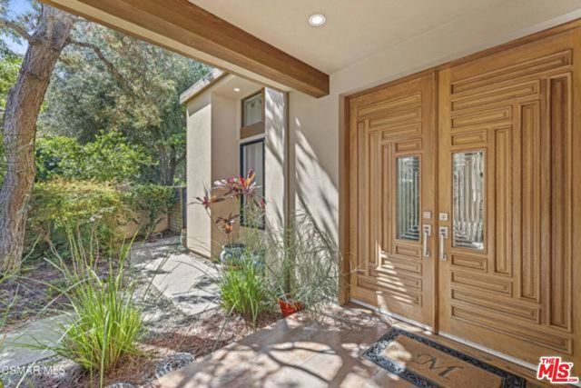 17424 Cumpston Street, Encino (los Angeles), CA 91316