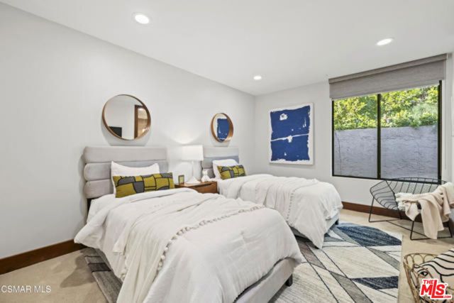 17424 Cumpston Street, Encino (los Angeles), CA 91316