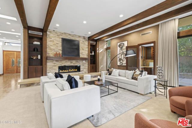 17424 Cumpston Street, Encino (los Angeles), CA 91316
