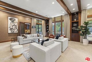 17424 Cumpston Street, Encino (los Angeles), CA 91316