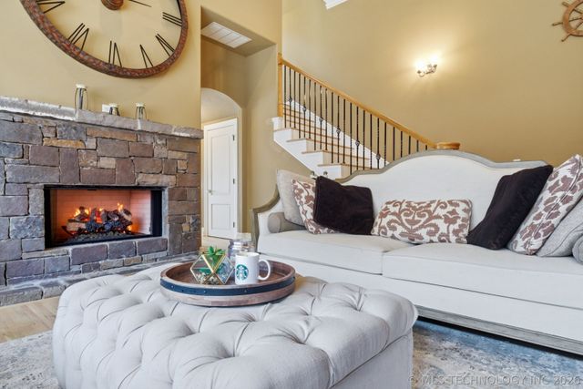 5708 W Orlando Circle, Broken Arrow, OK 74011