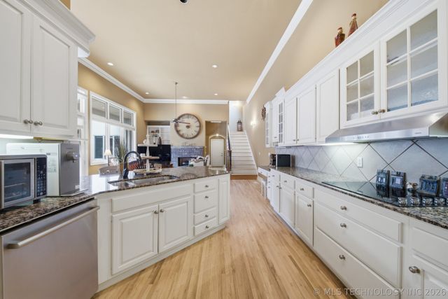 5708 W Orlando Circle, Broken Arrow, OK 74011