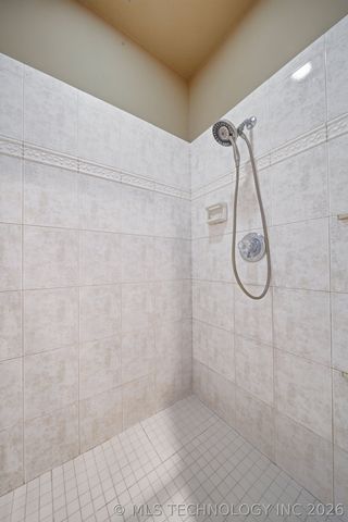 5708 W Orlando Circle, Broken Arrow, OK 74011