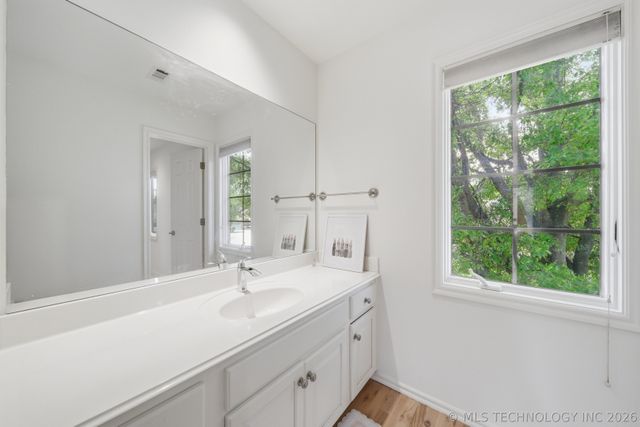 5708 W Orlando Circle, Broken Arrow, OK 74011