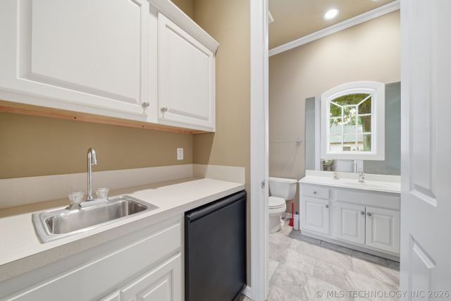 5708 W Orlando Circle, Broken Arrow, OK 74011