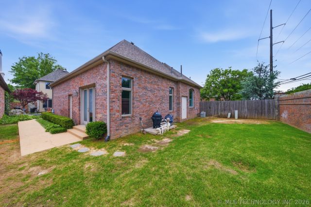 5708 W Orlando Circle, Broken Arrow, OK 74011