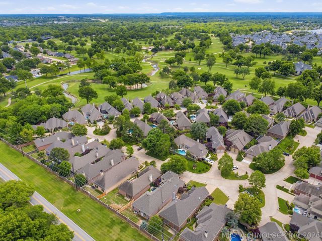 5708 W Orlando Circle, Broken Arrow, OK 74011