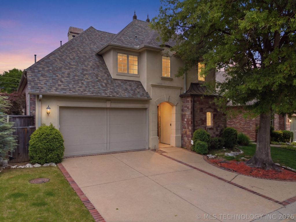 5708 W Orlando Circle, Broken Arrow, OK 74011