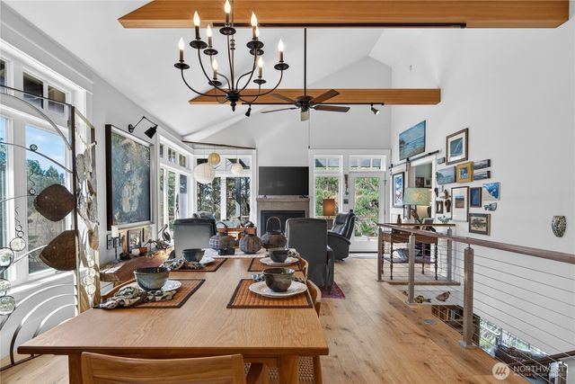 306 6th Street NW, Long Beach, WA 98631