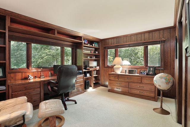 2635 Crestwood Lane, Riverwoods, IL 60015