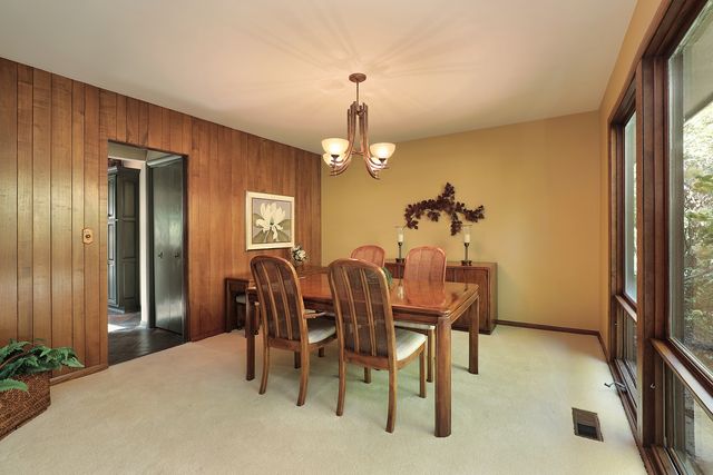 2635 Crestwood Lane, Riverwoods, IL 60015