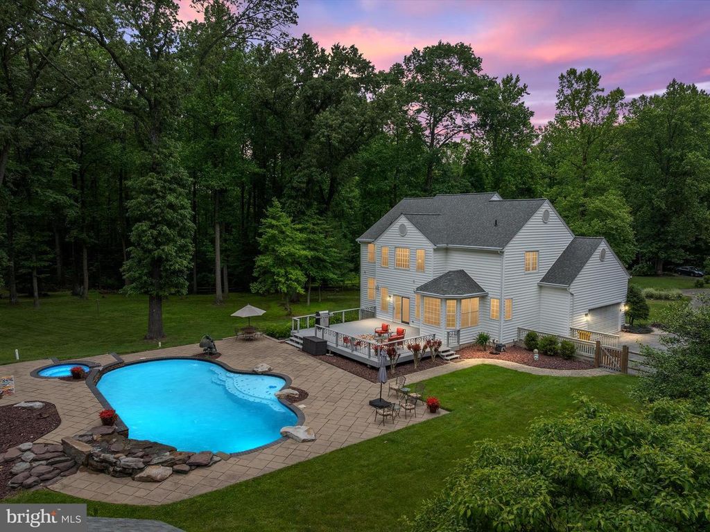 931 HEATHERFIELD LANE, Millersville, MD 21108