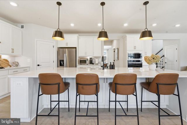 910 ENFIELD FARM LN, Brunswick, MD 21716