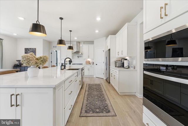 910 ENFIELD FARM LN, Brunswick, MD 21716
