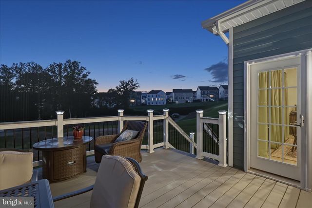 910 ENFIELD FARM LN, Brunswick, MD 21716