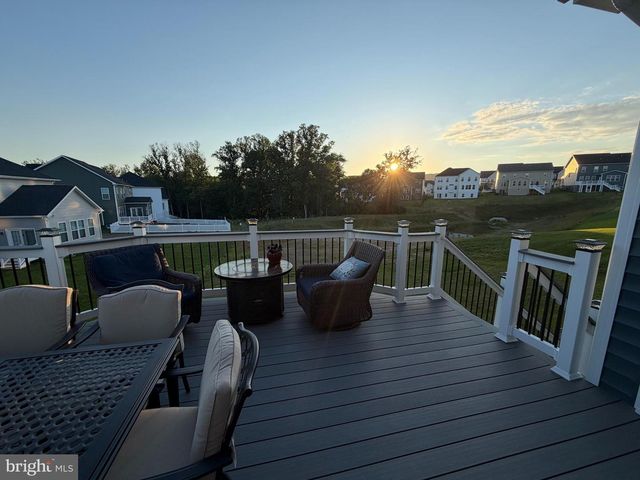 910 ENFIELD FARM LN, Brunswick, MD 21716