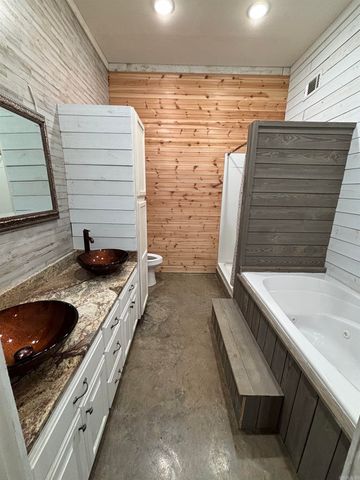 693 Little Blakely Creek Road, Jessieville, AR 71949