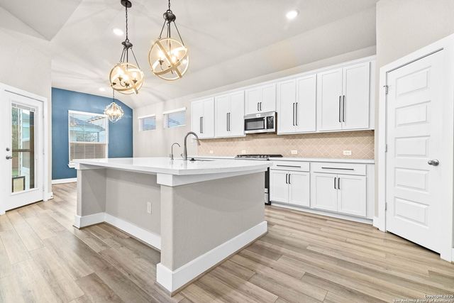 12511 Aurora Basin, San Antonio, TX 78254