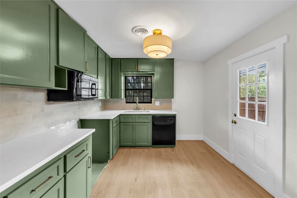 4400 Mckibben Street, Haltom City, TX 76117 — exterior