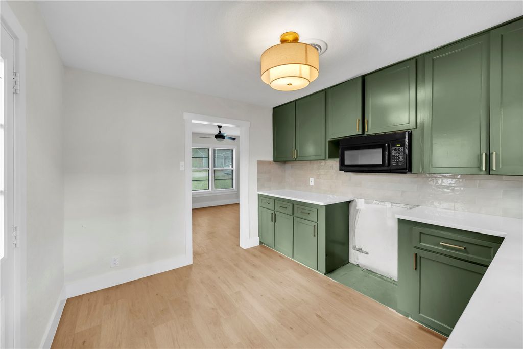 4400 Mckibben Street, Haltom City, TX 76117 — photo 2