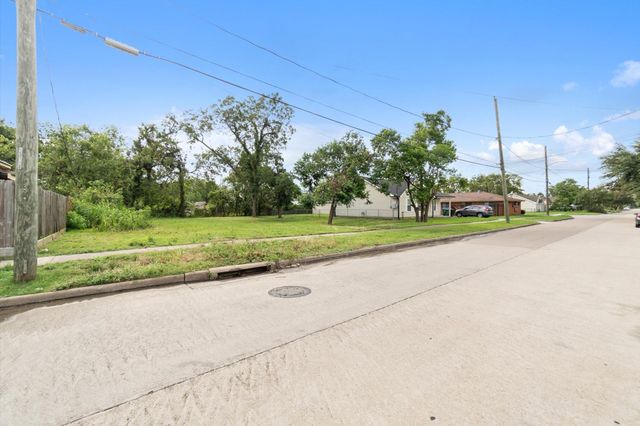 1711 Benson Street, Houston, TX 77020