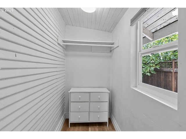 1259 MONROE St, Eugene, OR 97402