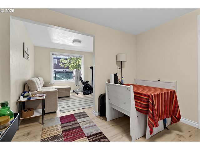 1259 MONROE St, Eugene, OR 97402