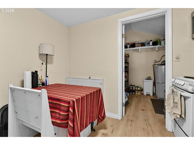 1259 MONROE St, Eugene, OR 97402