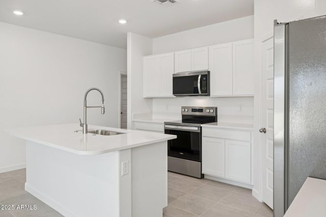 1476 S 241ST Avenue, Buckeye, AZ 85326