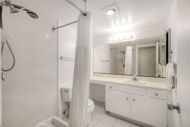 12250 Corte Sabio 2210, San Diego, CA 92128