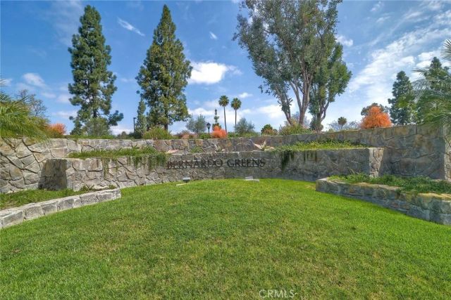 12250 Corte Sabio 2210, San Diego, CA 92128
