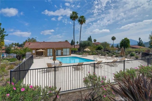 12250 Corte Sabio 2210, San Diego, CA 92128