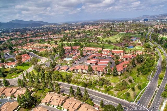 12250 Corte Sabio 2210, San Diego, CA 92128