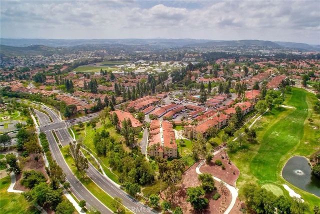 12250 Corte Sabio 2210, San Diego, CA 92128