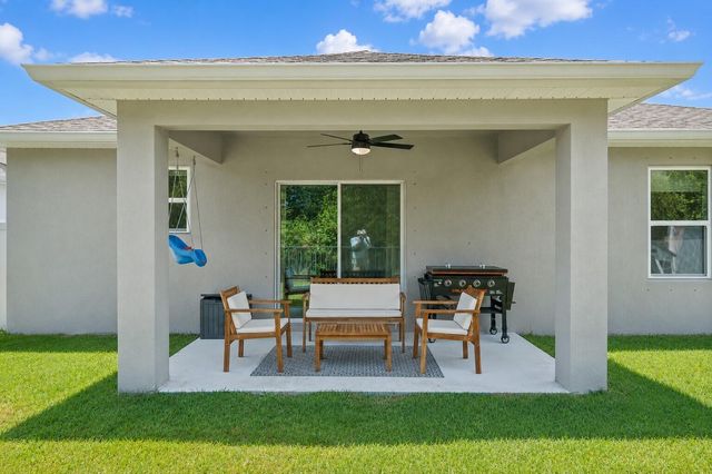 3625 Sapphire Hollow Way, Fort Pierce, FL 34981