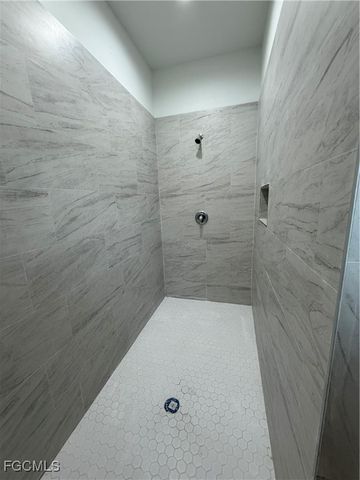 4629 Laura AVE N, Lehigh Acres, FL 33971