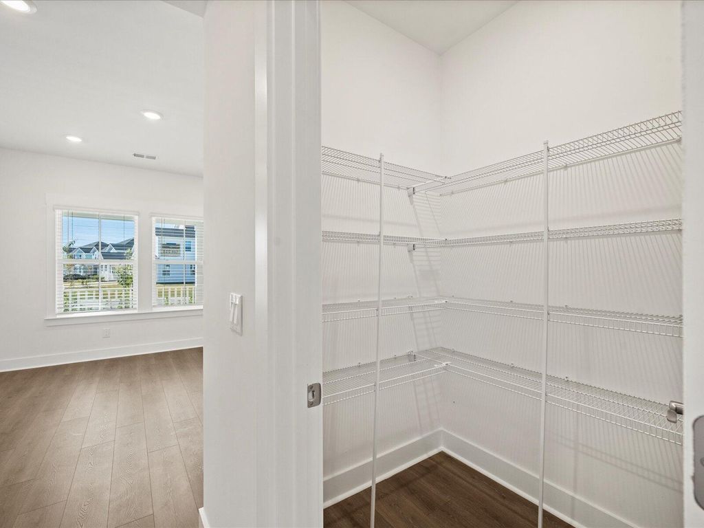 Image 15 of property listing at 361 Calm Water Way, Summerville, SC 29486