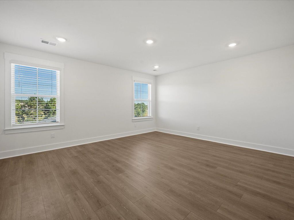 Image 25 of property listing at 361 Calm Water Way, Summerville, SC 29486