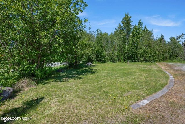 4001 S Meadow Drive, Wasilla, AK 99623
